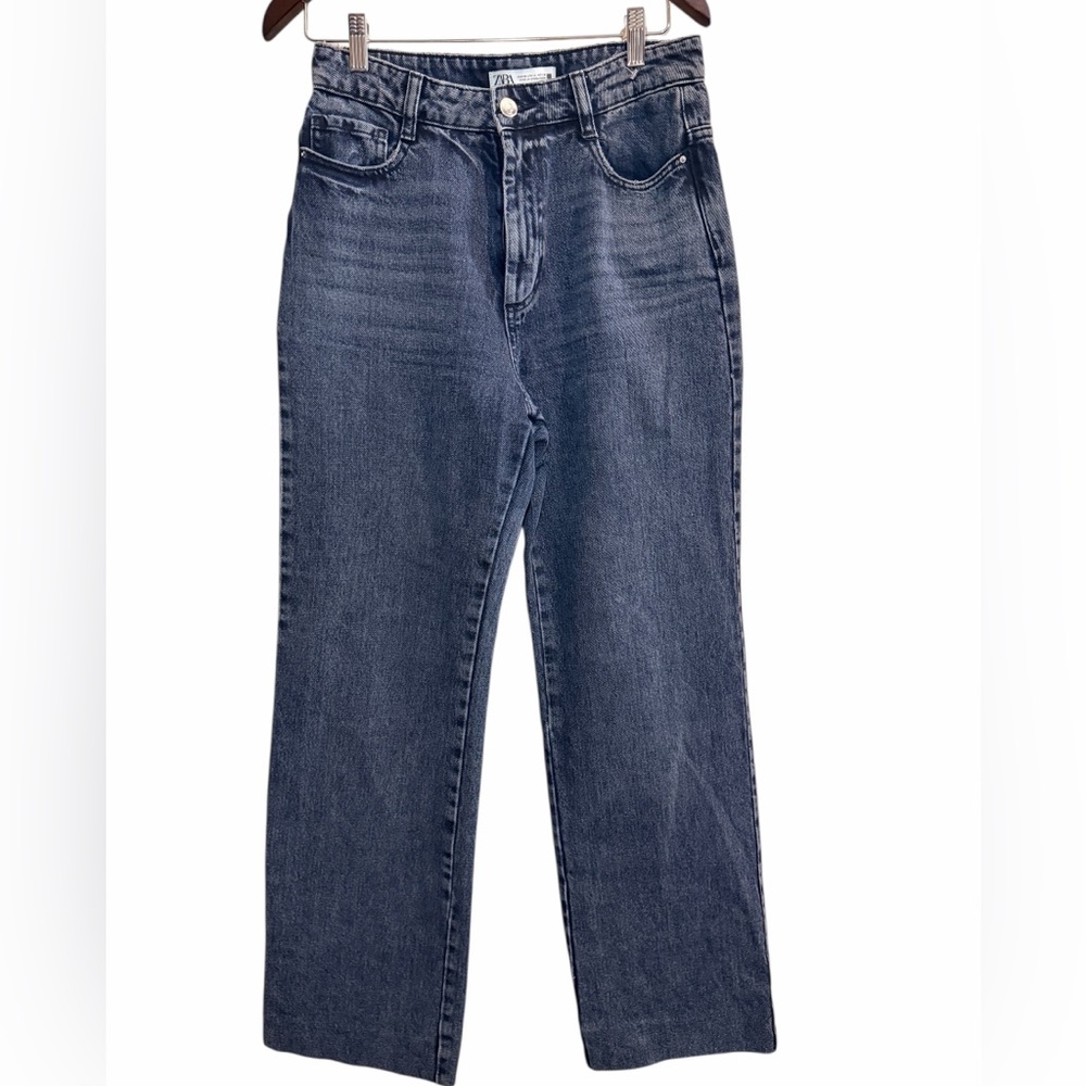 ZARA High Rise Straight jeans. NWT! 💙🩵💙